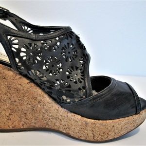 Bamboo Curtney 23 Black Wedge Platform Sandal 8.5